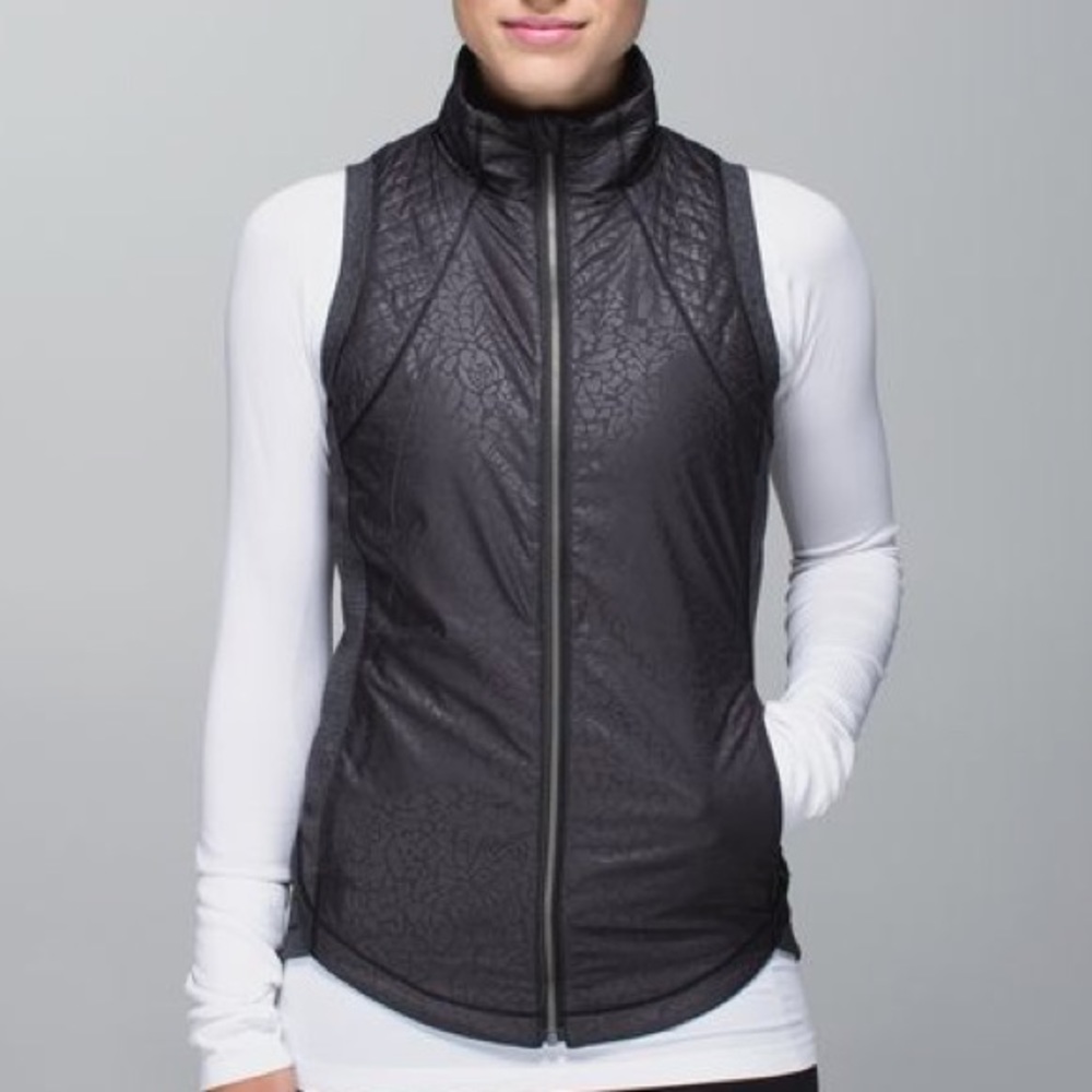 Lululemon Rebel Runner Vest Gray Size 4